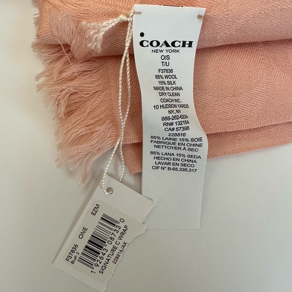 Pink Coach Signature C Wrap - Picture 4 of 6